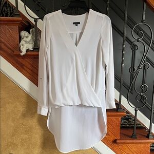 Dynamite White Long Sleeve Blouse with V-Neck Balloon Front and Longer Back